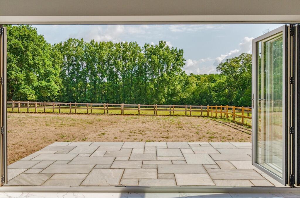 1295988-42-683045...