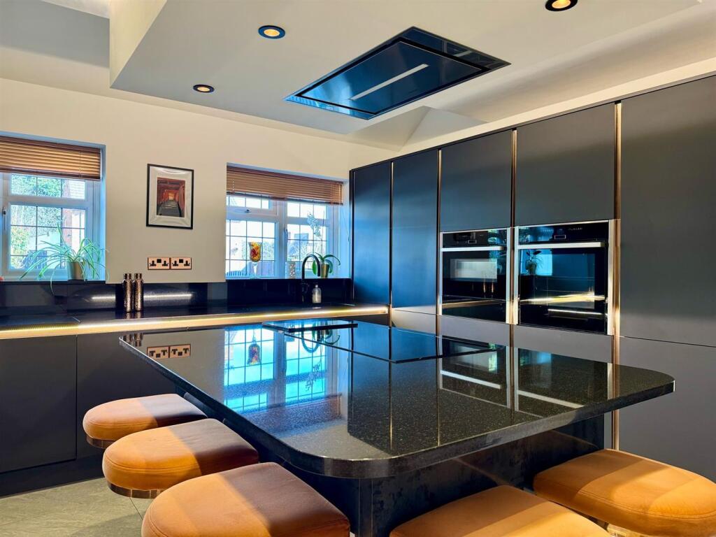 Breakfast Kitchen