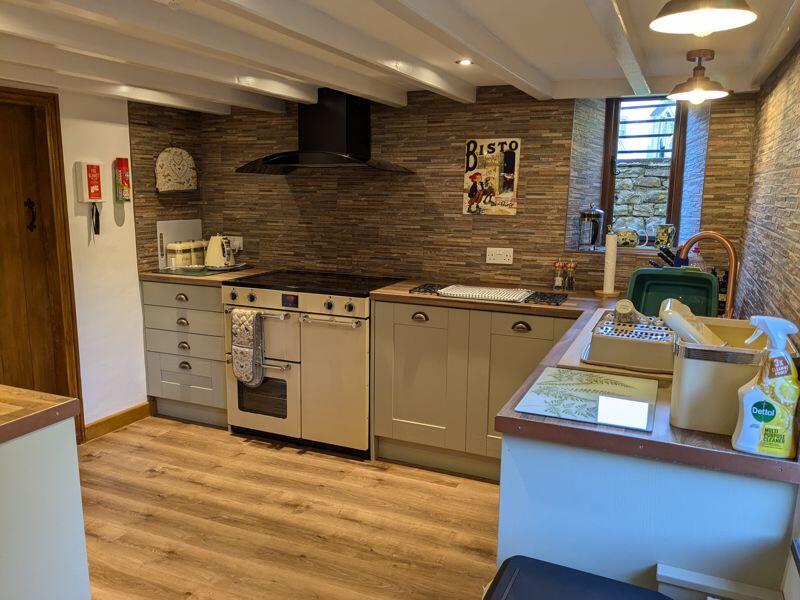 Farmhouse Kitchen 