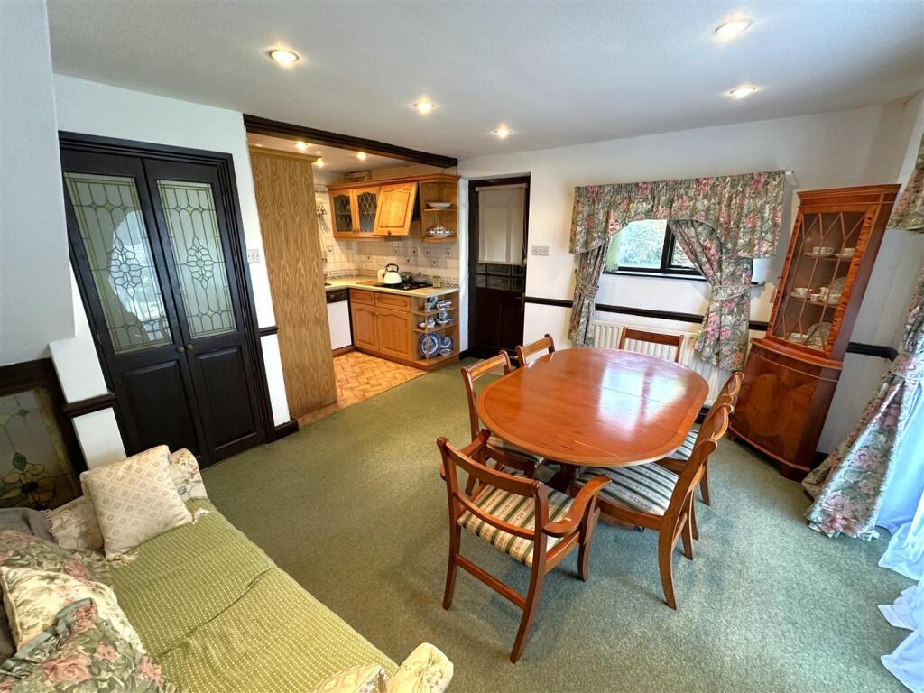 Open-Plan Dining Kitchen 181