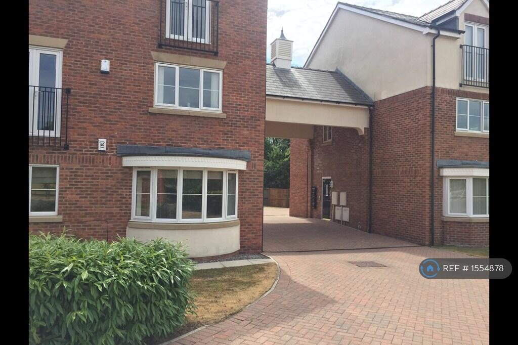 Entrance And Driveway