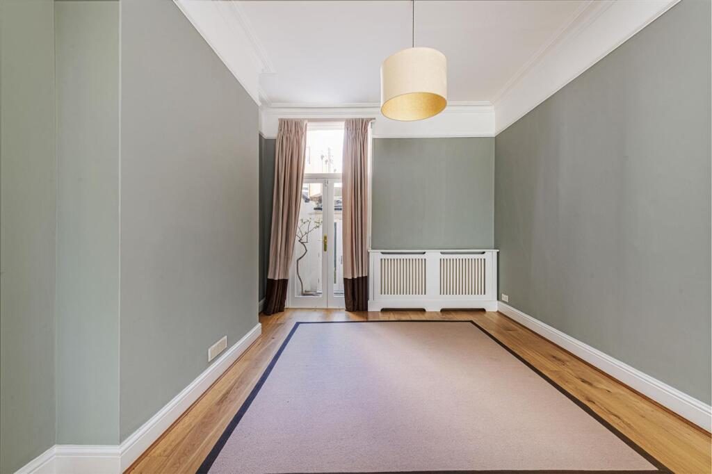 14 Montseratt Rd Rec 3.jpg