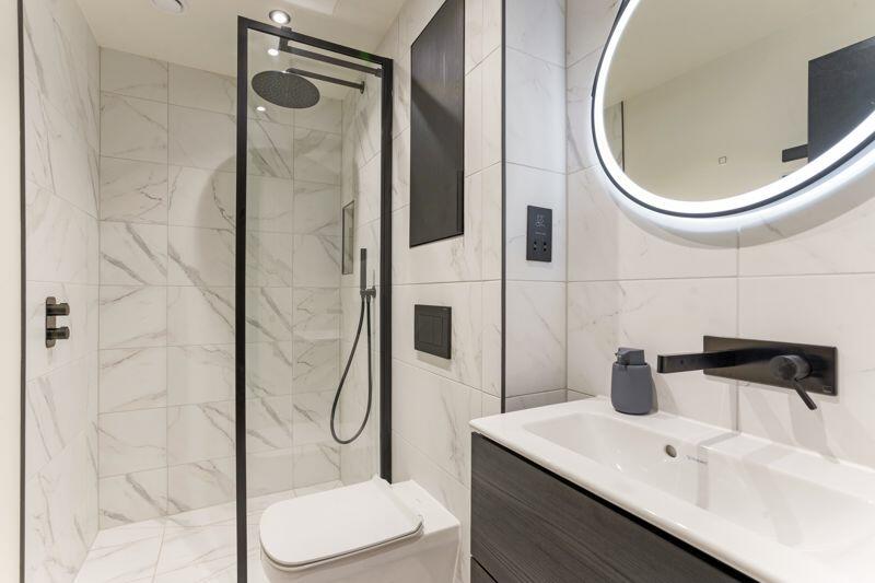 Ensuite