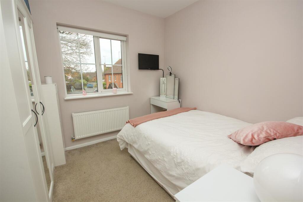 Bedroom 4.jpg