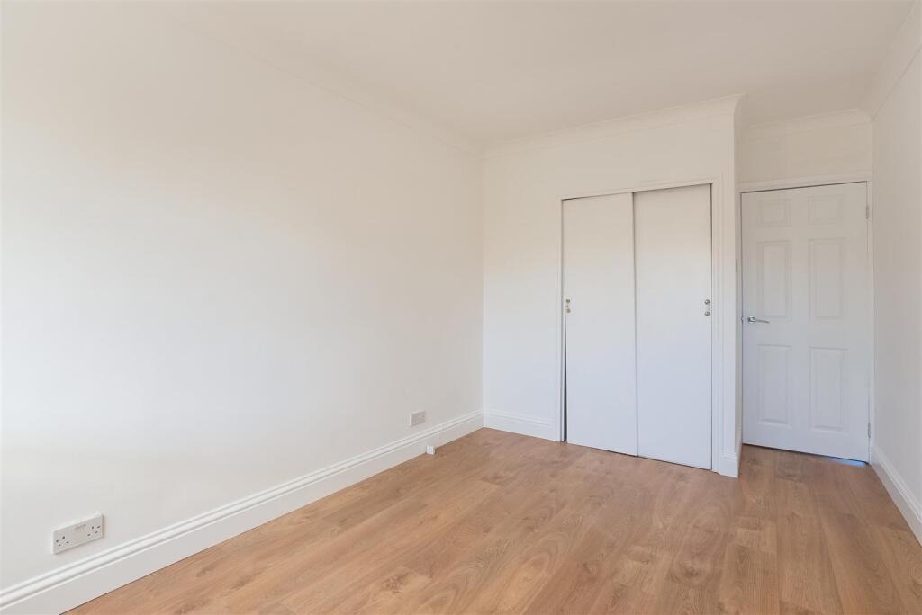 25 Manor Farm Road-8.jpg