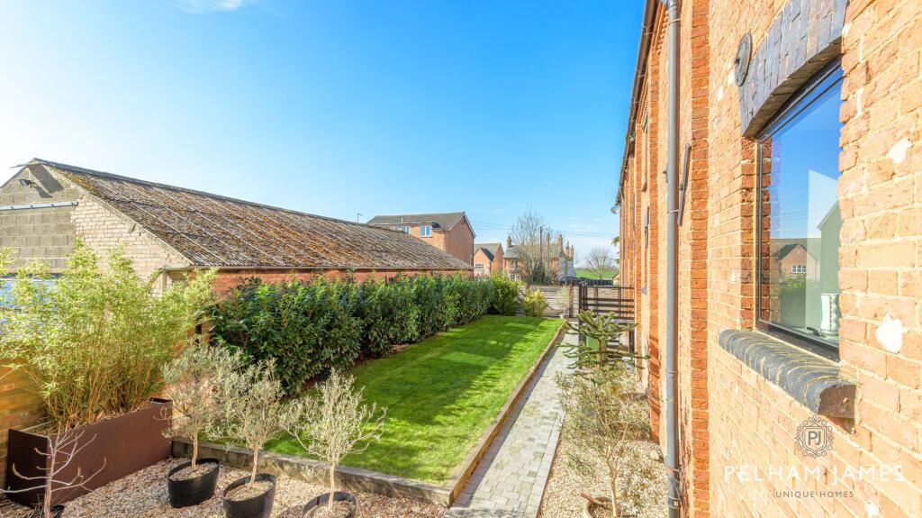 Garden, St Pega's Granary, Peakirk