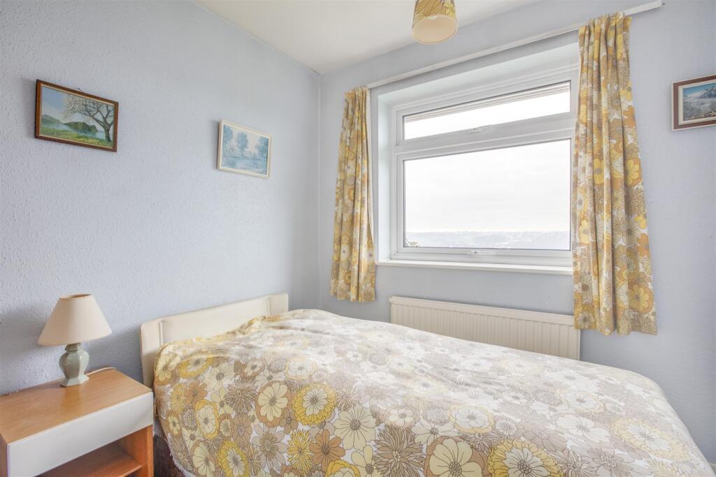 56 Grays Lane, HP13 5UG-1.jpg