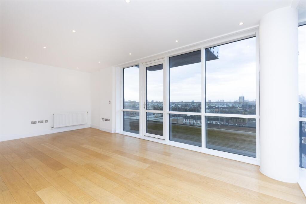 801 Grenfell Court- 5.jpg