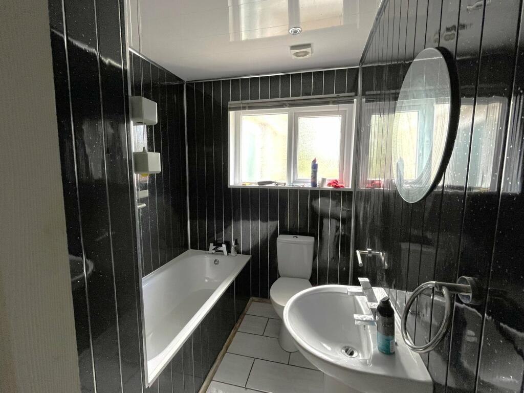 Ground floor Family Bathroom