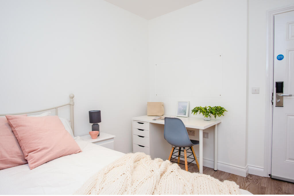 Bedroom 6
