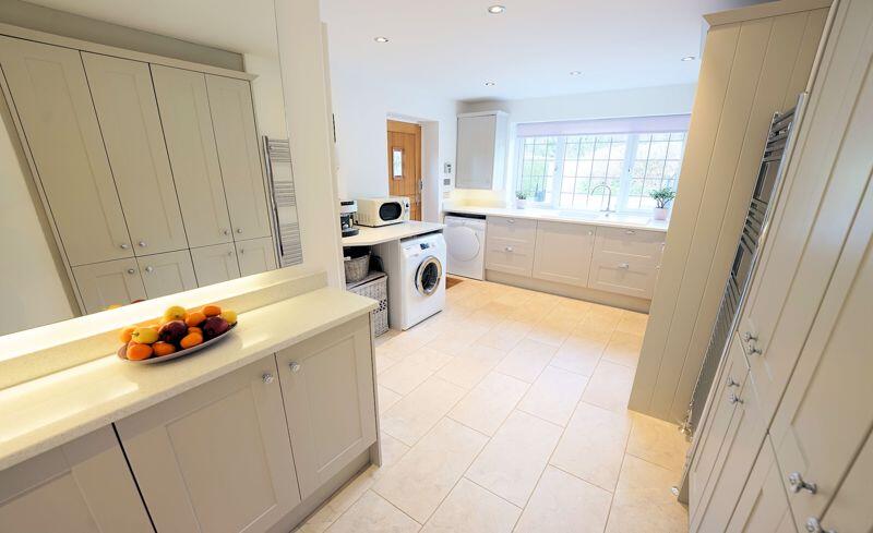 Utility room - fantastic storage