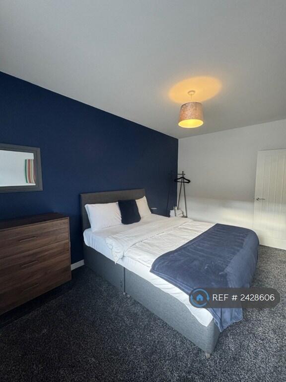 Double Bedroom 1