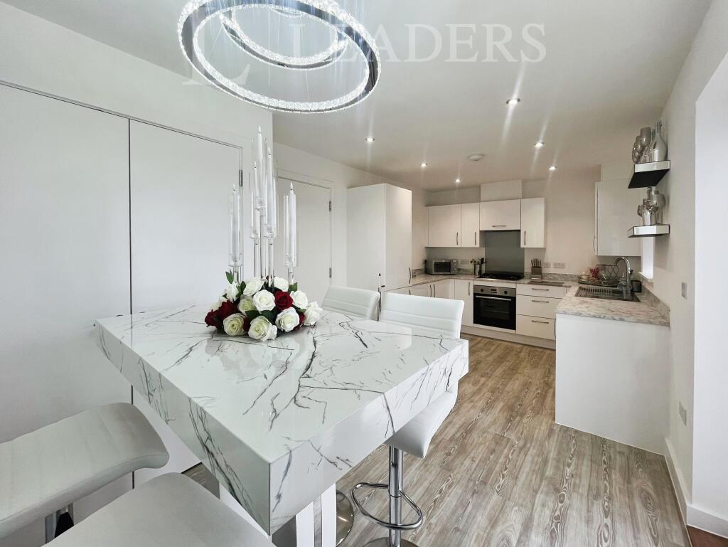 Shared kitchen/diner