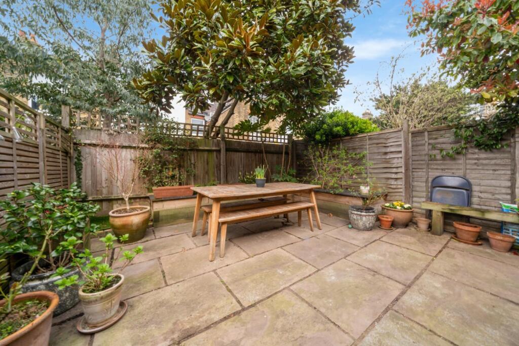 Cornwall Grove 5 W4 Ph18.jpg