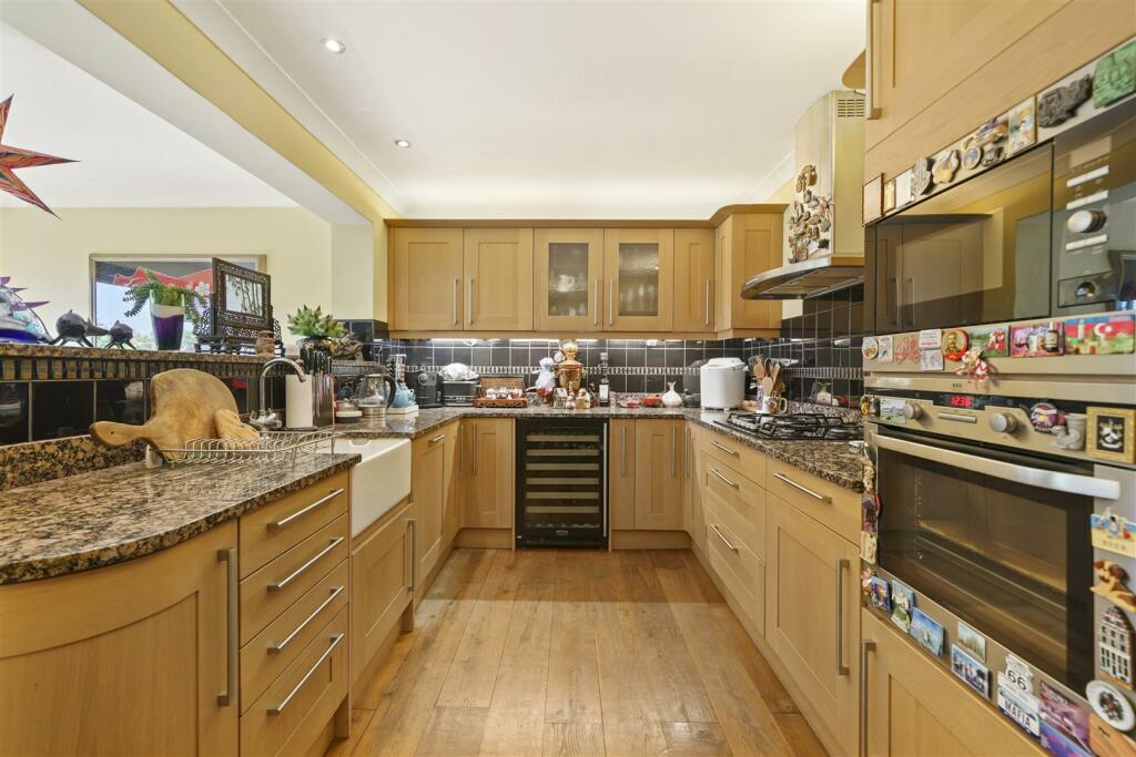 64 Berkeley Avenue - 60nGoBOKzhyaXHPl70Bq.jpg
