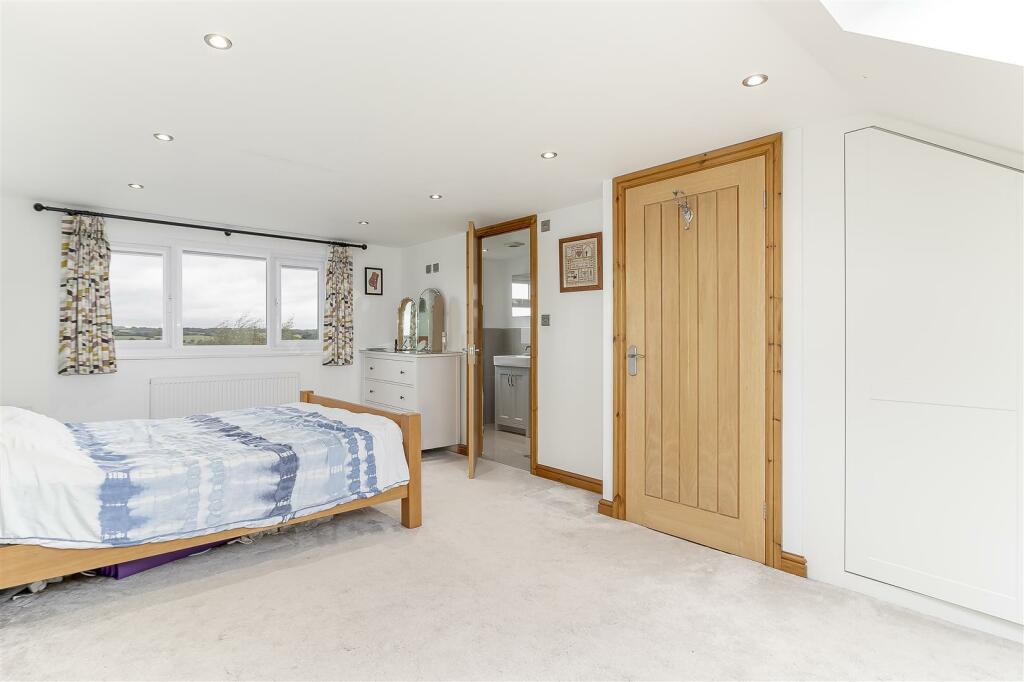 Master Bedroom - A.jpg