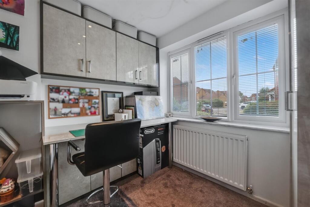 50 Fox Hollow Office.jpg