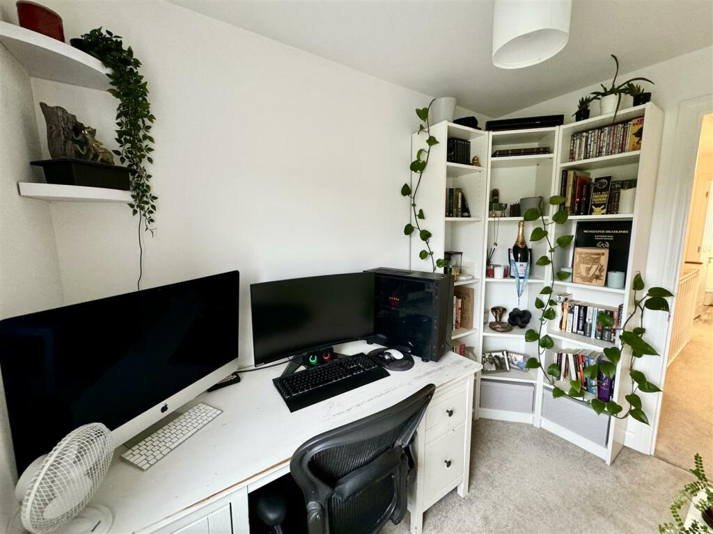 BEDROOM 3