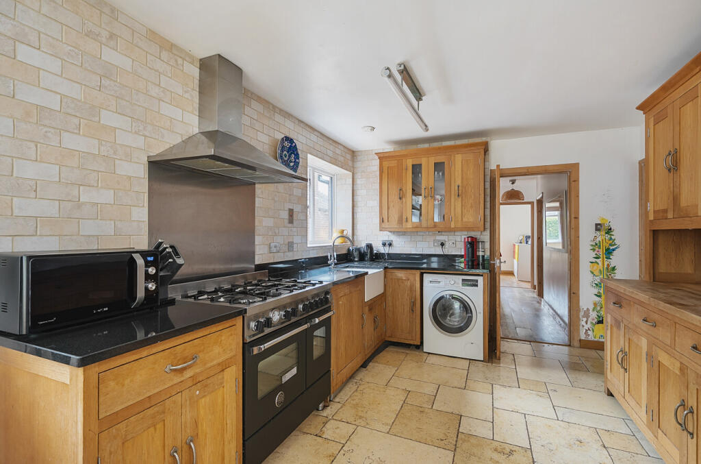 1343910-37-68a5e4...