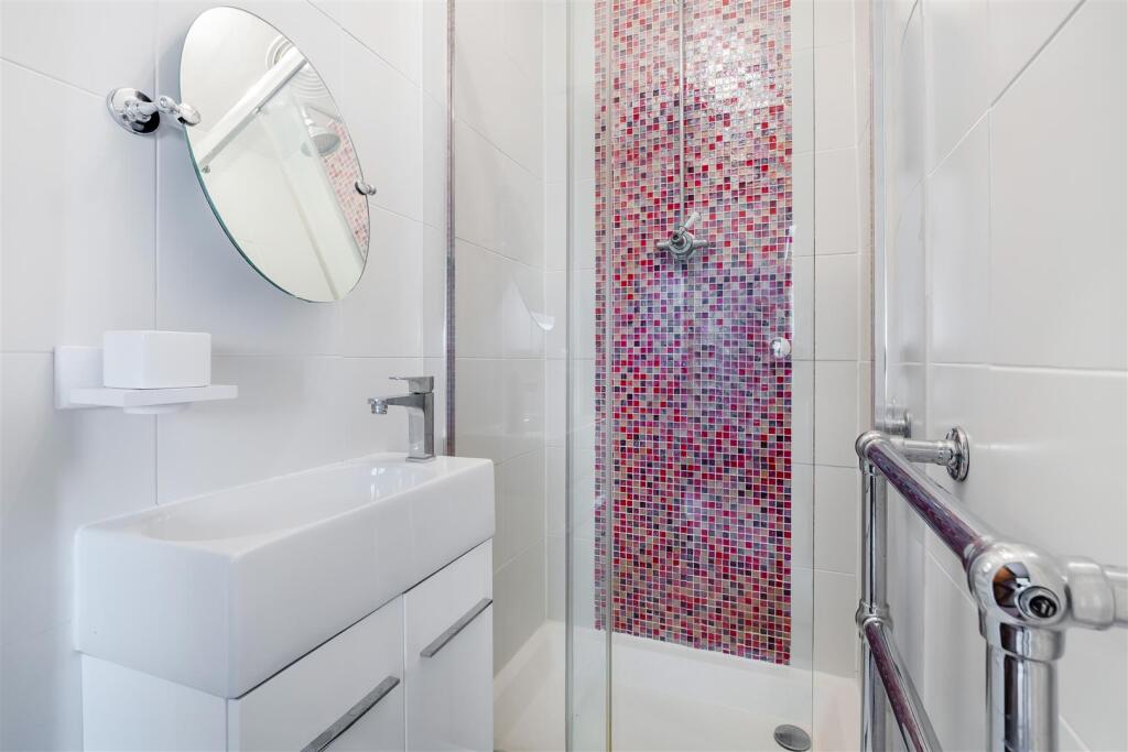 8646174-interior35.jpg