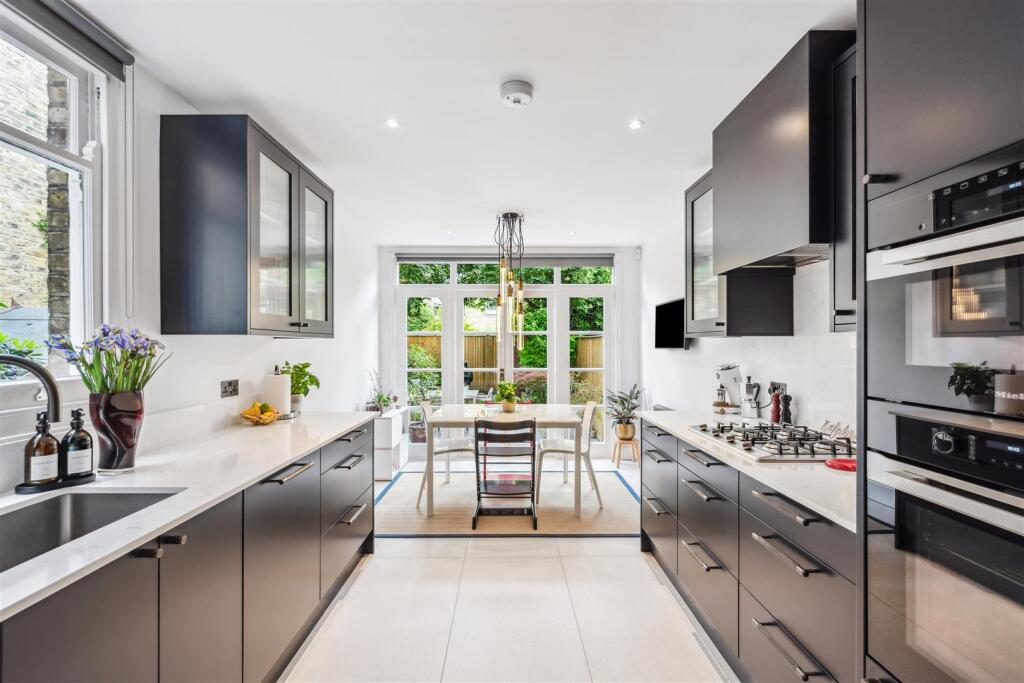 Alexandra Road, W4 - FOR SALE