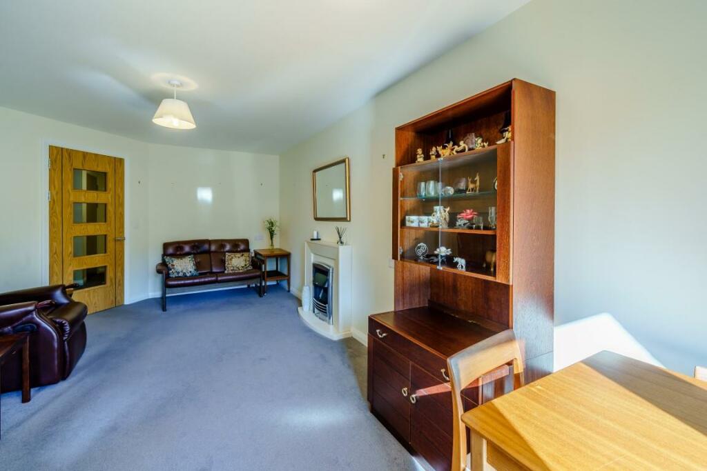 8515756-Interior11 (Medium).jpg