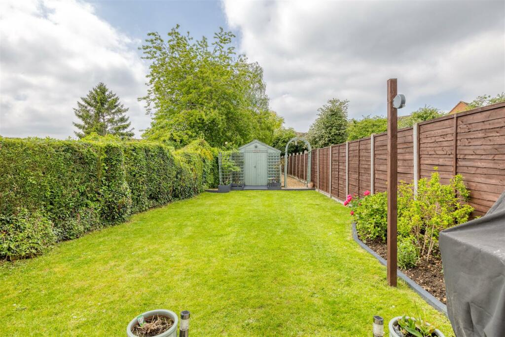 180' South West Garden
