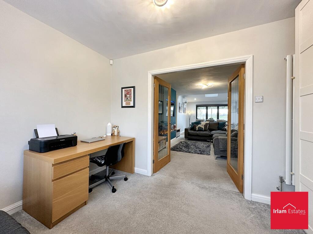 Office space/lounge