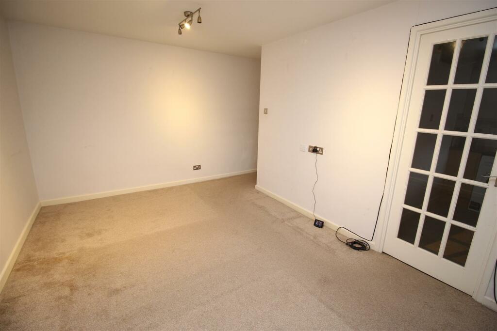 Living/Bedroom