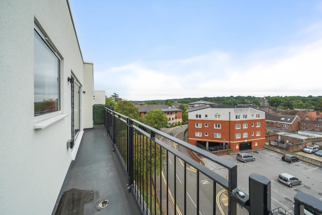 1332239-5-68907b7...