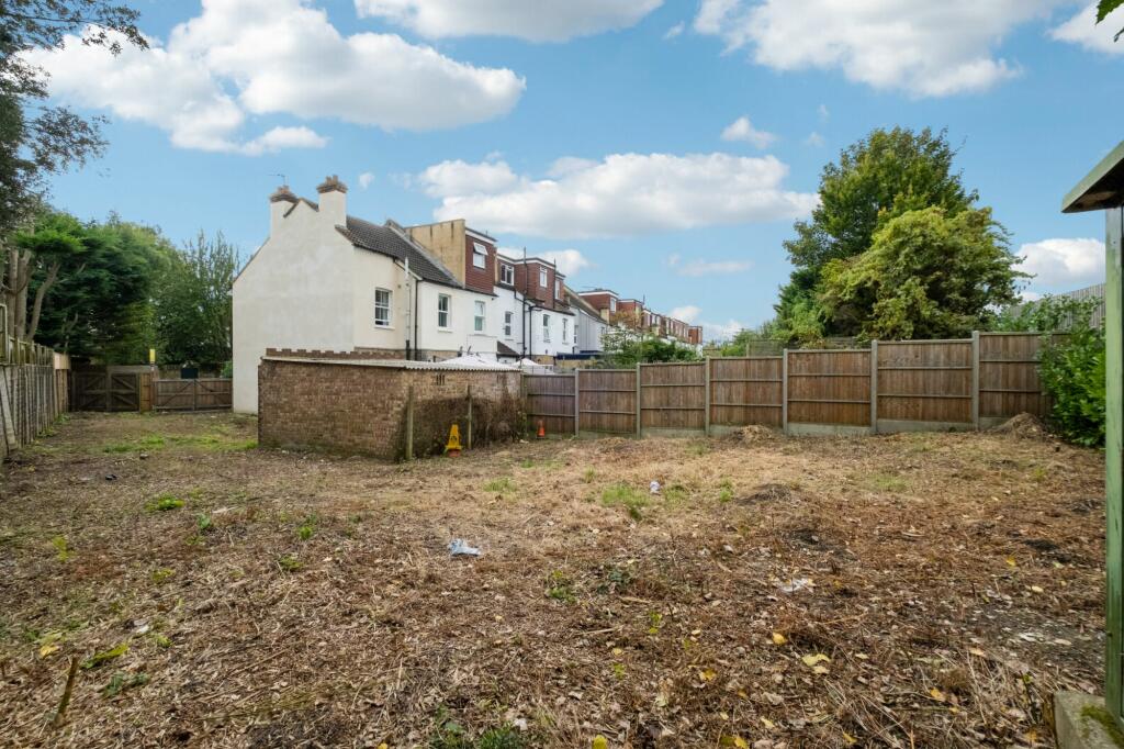 Land adjacent to 81 Rosslyn Ave Barnes, London SW13 0JY