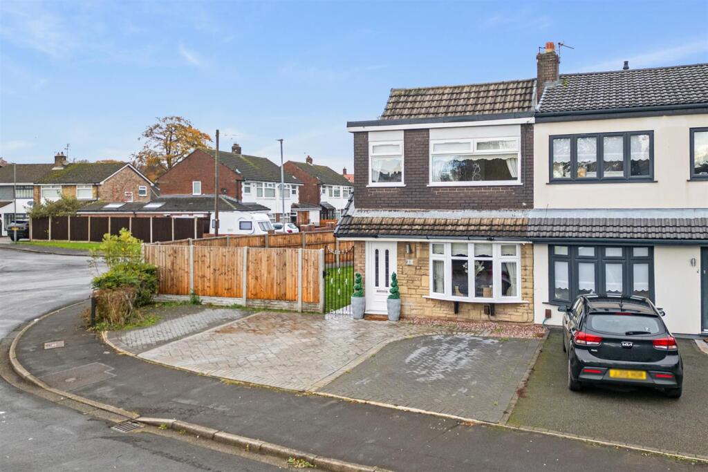 1 Thorndyke Close-48.jpg