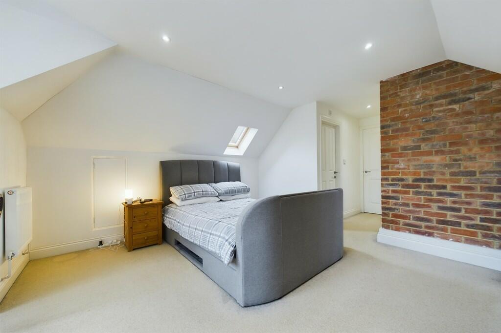 CAM01085G0-PR0454...