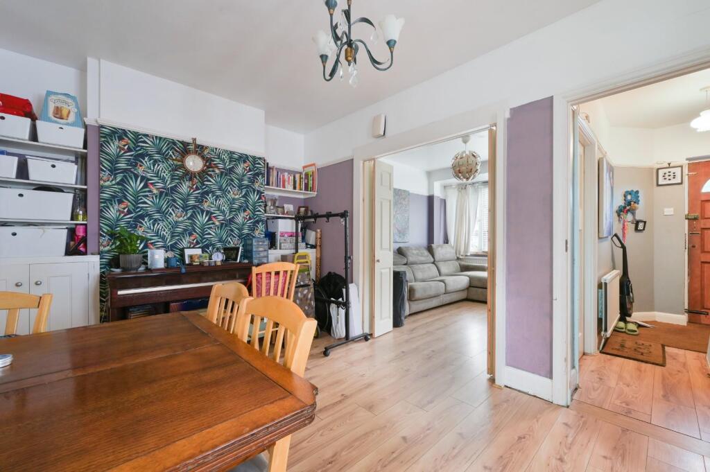 ASHURST ROAD,  (5).jpg