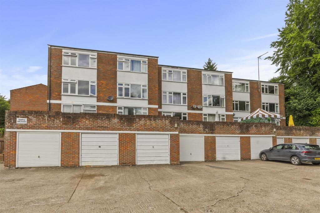 Flat 4 Temple Orchard, Amersham Hill, HP13 6PH-13.