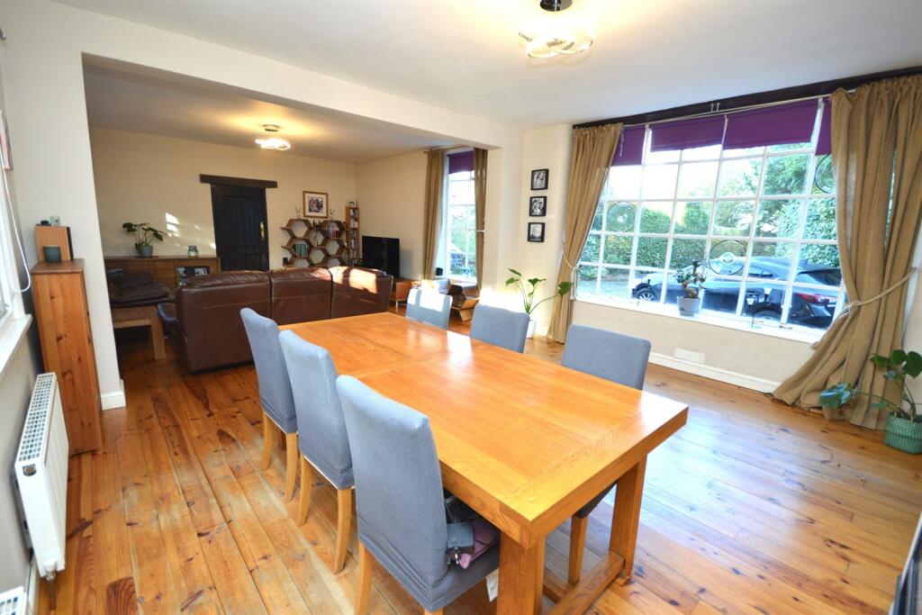 Living/Dining Room