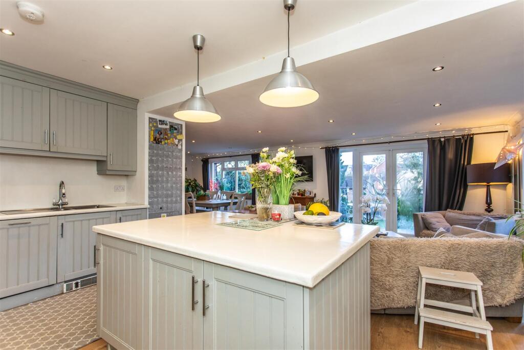 33 London Road62.jpg