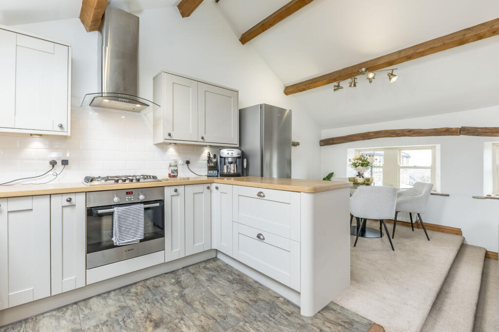 Kitchen / Dining