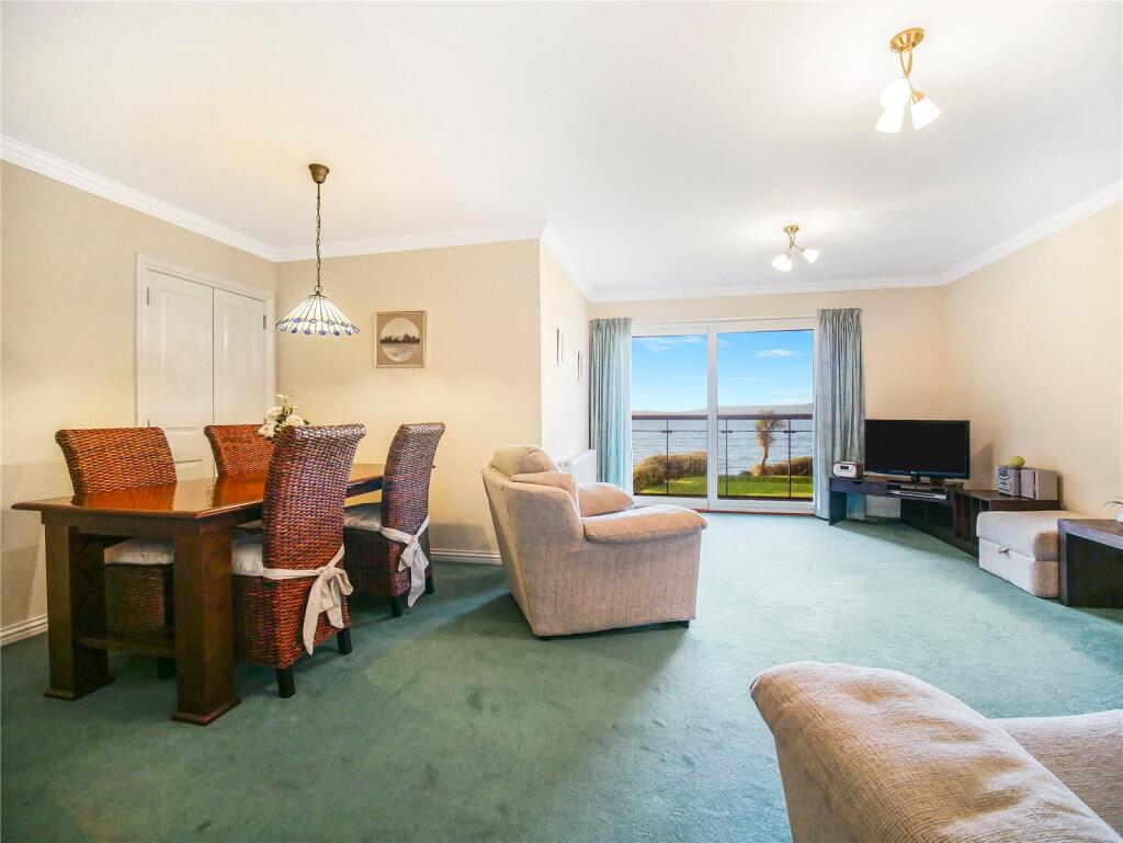Living/Dining Room