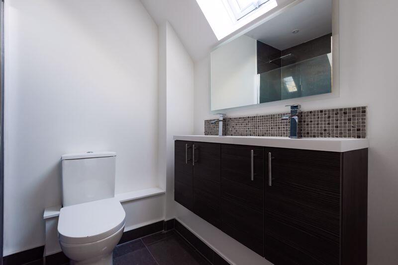 Twin vanity units 