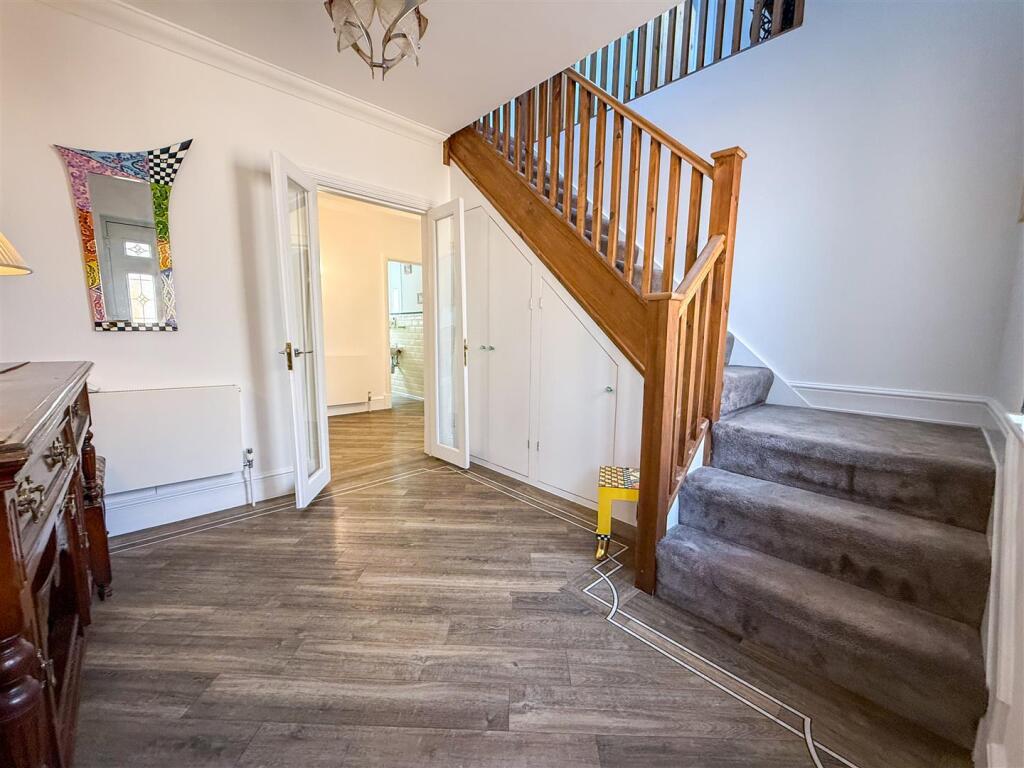 ENTRANCE HALLWAY