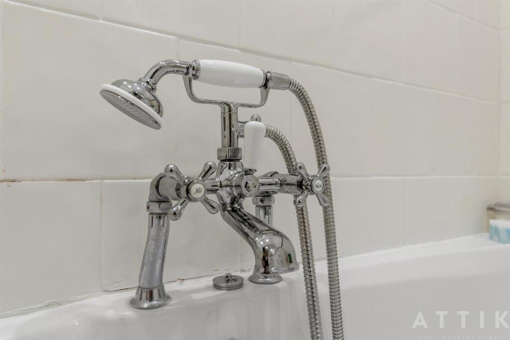 Attik 5, Stradbroke Road Gorleston, NR31 7AQ (21).