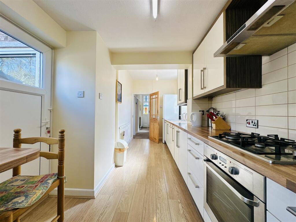 EXTENDED KITCHEN