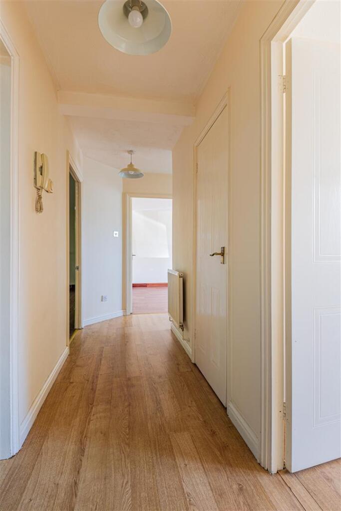 Windlass Court 33-2.jpg