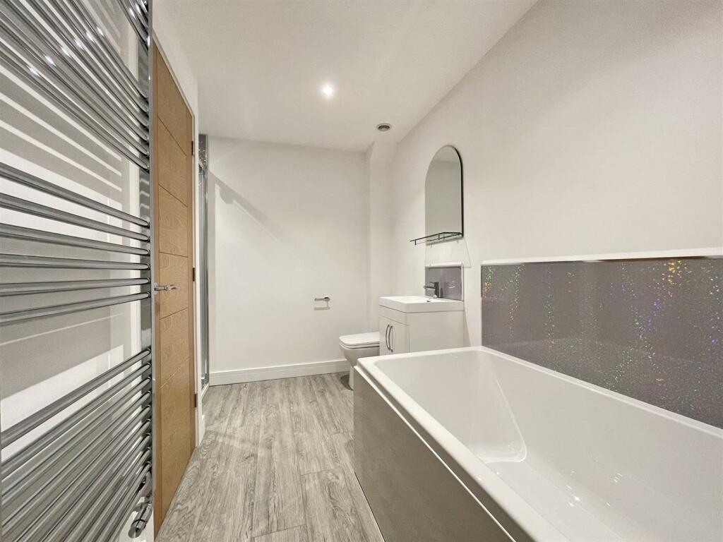 Sound View 4 - Bath FRONT PAGE.jpg