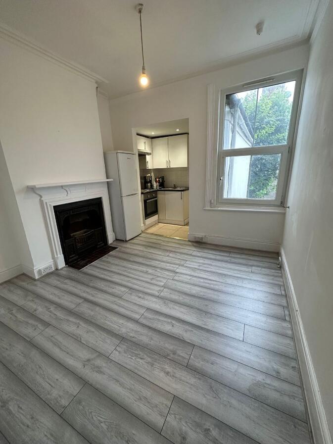 kitchen/living room