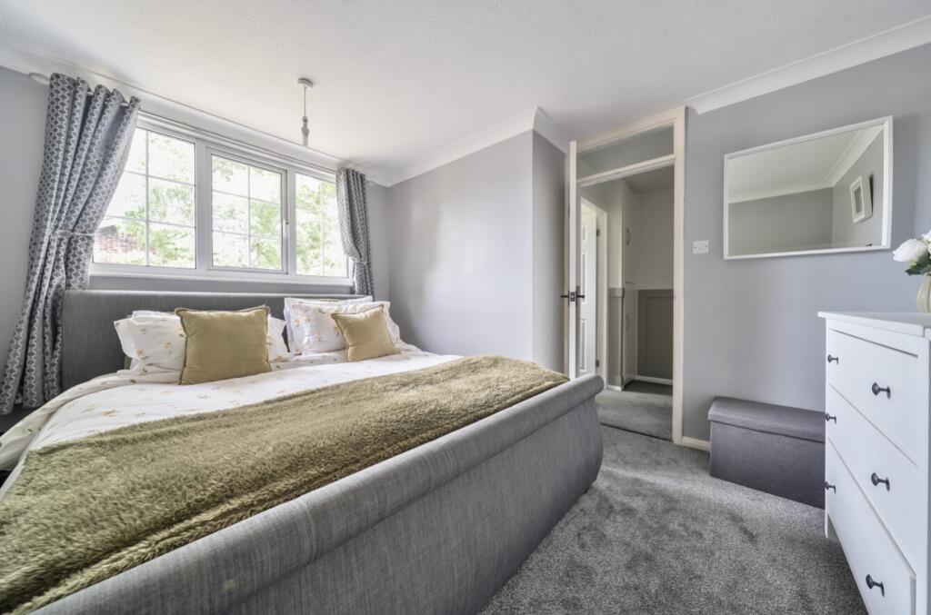 1318574-4-6867f689047d4