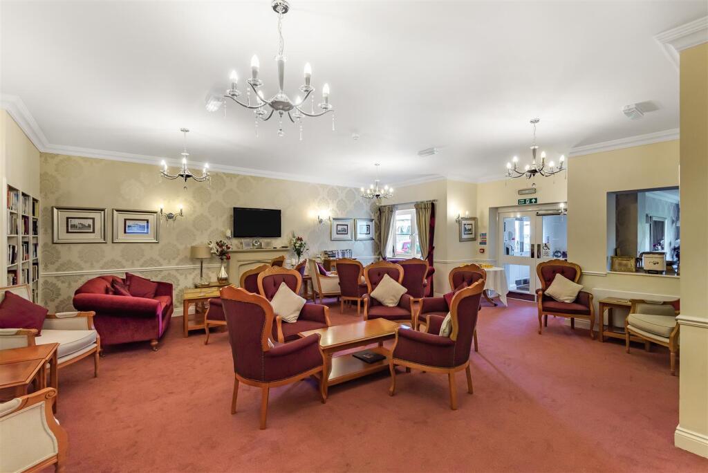 Owners Lounge (2).jpg