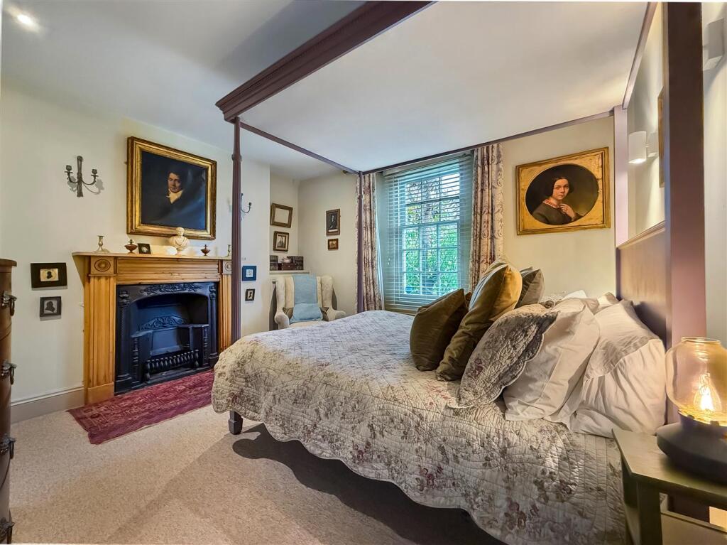 Downstairs Bedroom Or Sitting Room.JPG