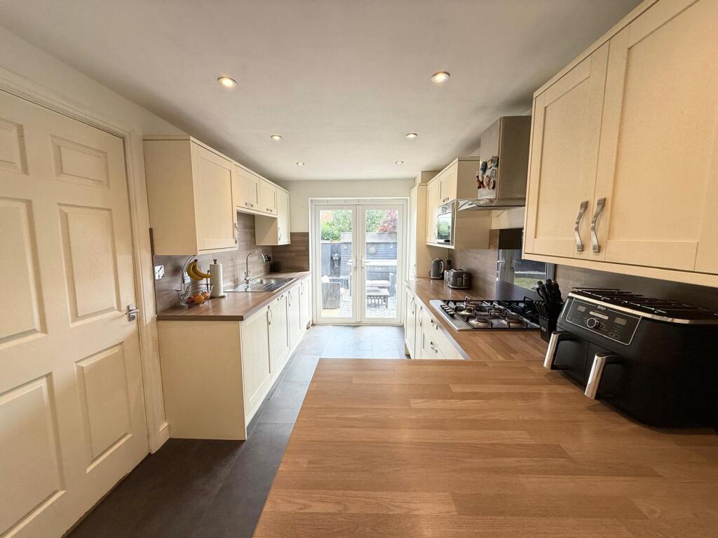 f8f85b91-9254-40e7-8e35-edb03fd8bd3e